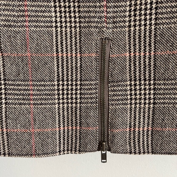 BCBGMAXARIA wool/cotton blend blazer (size Small) - Picture 4 of 5